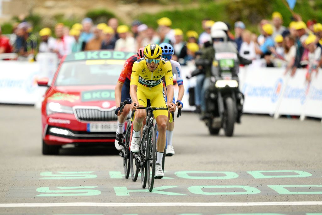 CAUTERETSCAMBASQUE FRANCE JULY 06 Jai Hindley of Australia and Team BORAHansgrohe Yellow Leader Jersey crosses the finish line during the stage six of the 110th Tour de France 2023 a 1449km stage from Tarbes to CauteretsCambasque 1355m UCIWT on July 06 2023 in CauteretsCambasque France Photo by David RamosGetty Images