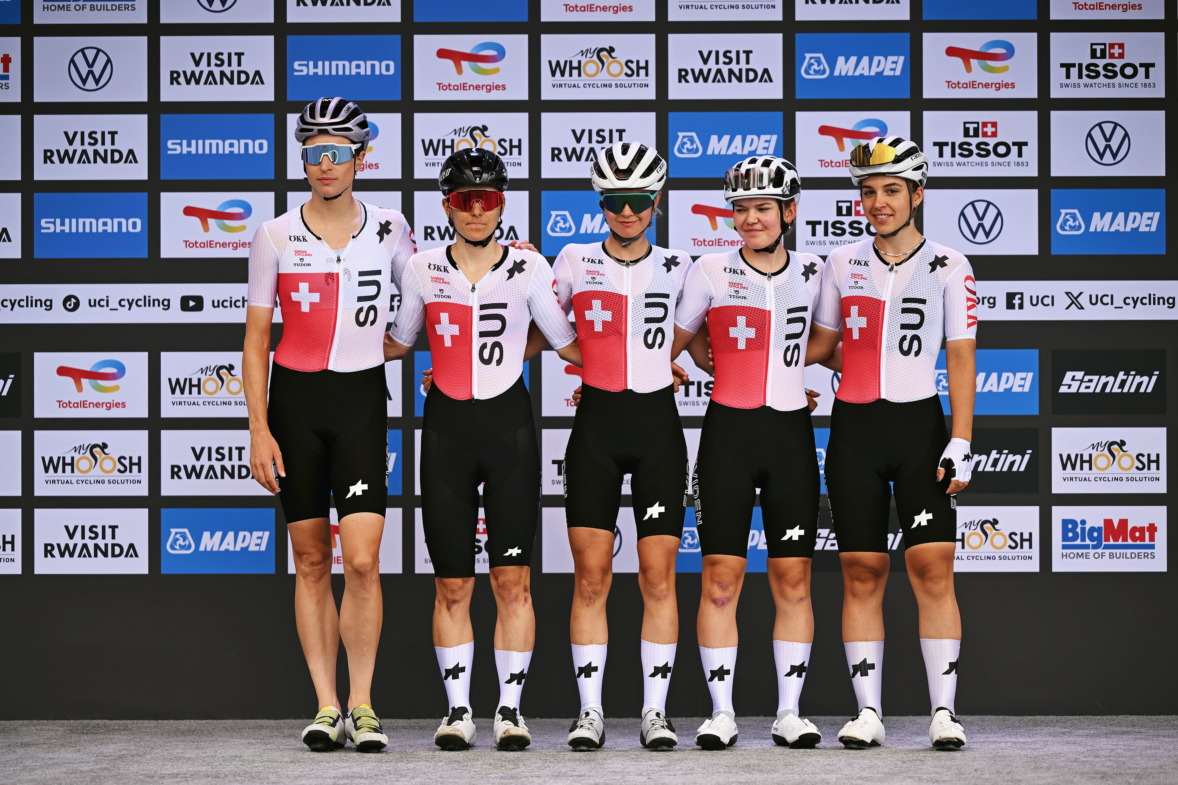 Ginia Caluori, Elise Chabbey, Jasmin Liechti, Marlen Reusser, Noemi Ruegg and Team Switzerland prior to the 98th UCI Cycling World Championships Kigali 2025 - Women Elite Road Race a 164.6km race from Kigali to Kigali on September 27, 2025 in Kigali, Rwanda. (Photo by Dario Belingheri/Getty Images)