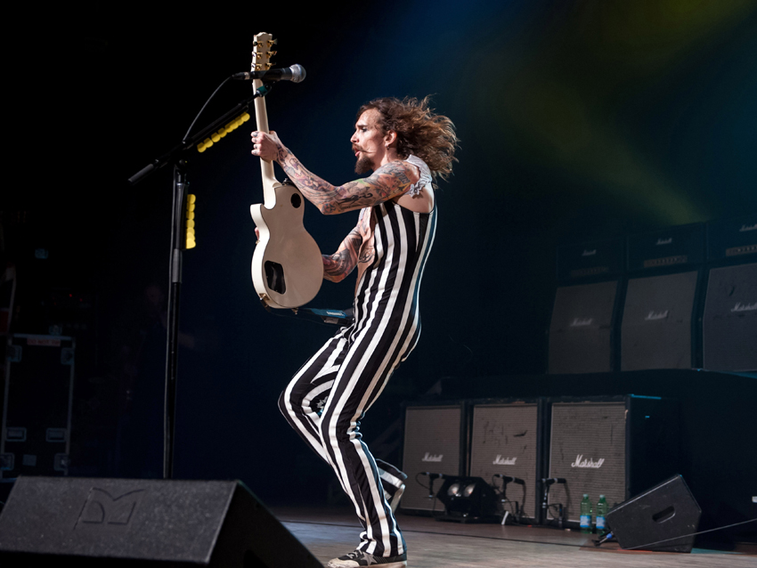 The Darkness's Justin Hawkins on Les Pauls, success and Permission To ...