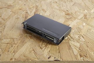 Card reader for mac pro