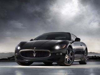 Maseratis: best crashed virtually