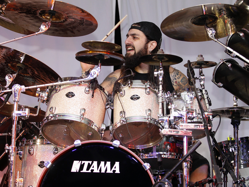 Mike Portnoy talks Transatlantic, cover tunes and Progressive Nation At Sea