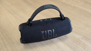 JBL Charge 6