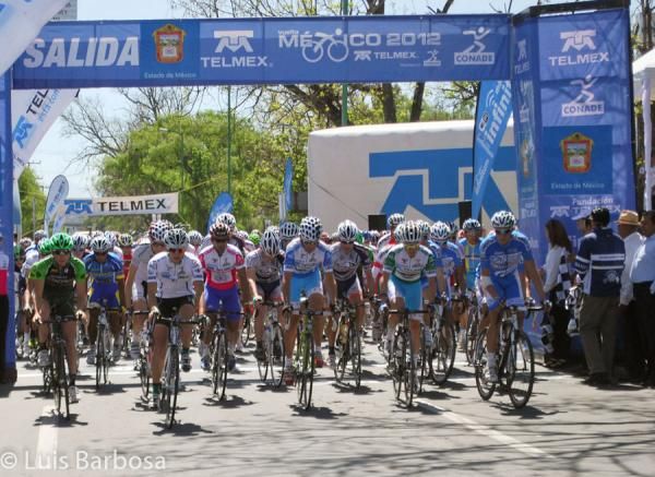 Racing gets underway on Stage 3