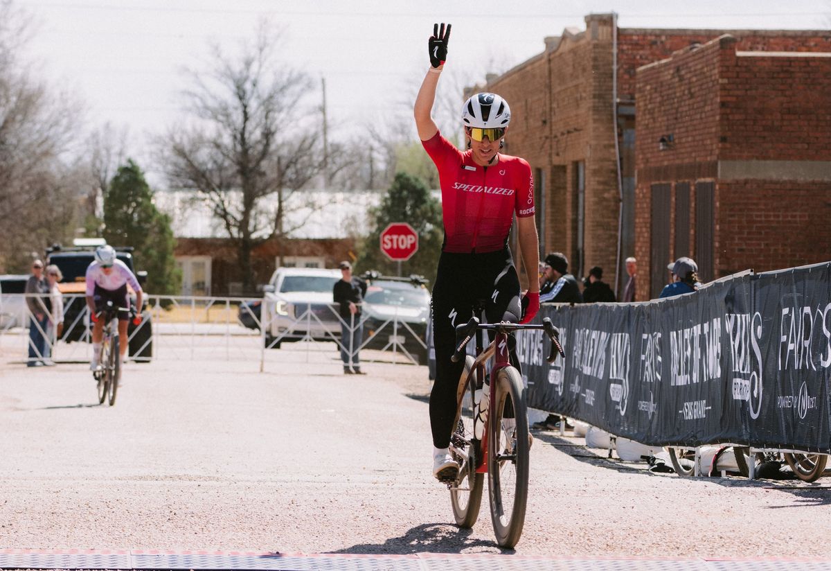 Sofia Gomez Villafa&ntilde;e wins third Valley of Tears, this time just seconds in front of Paige Onweller