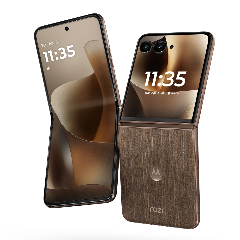 motorola razr ultra 2026 renders