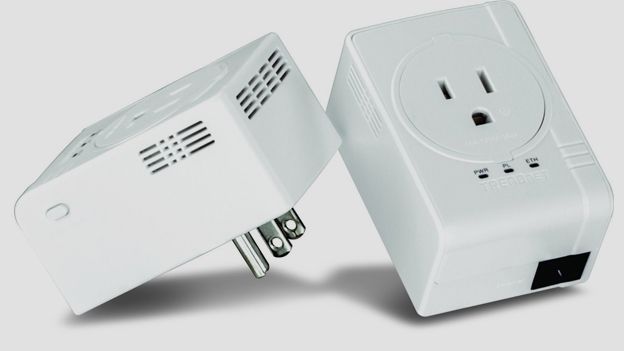 TrendNet Powerline 500 AV Nano Adapter Kit with Built-In Outlet