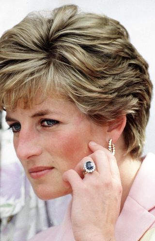 Diana's colorful sapphire ring will be one of the new engagement ring trends for 2023