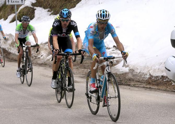 Vincenzo Nibali (Astana) and Bradley Wiggins (Sky)