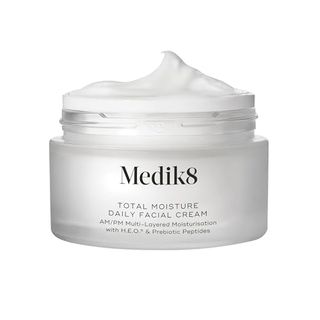 Medik8 Total Moisture Daily Facial Cream – Hyaluronic Acid Moisturiser, Day & Night Face Cream, Clinically Proven Instant, Deep & Lasting Moisturisation, Fragrance-Free for All Skin Types – 50 Ml