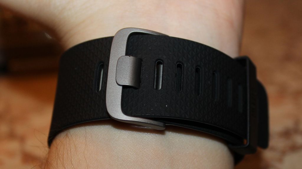 Wear your Fitbit too long and you may get a rash, admits Fitbit | TechRadar