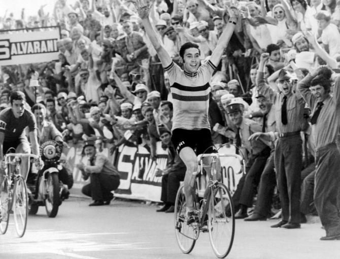 1971 Worlds: Eddy Merckx (Belgium) outsprints Felice Gimondi (Italy) to win his second world championship in Mendrisio, Switzerland