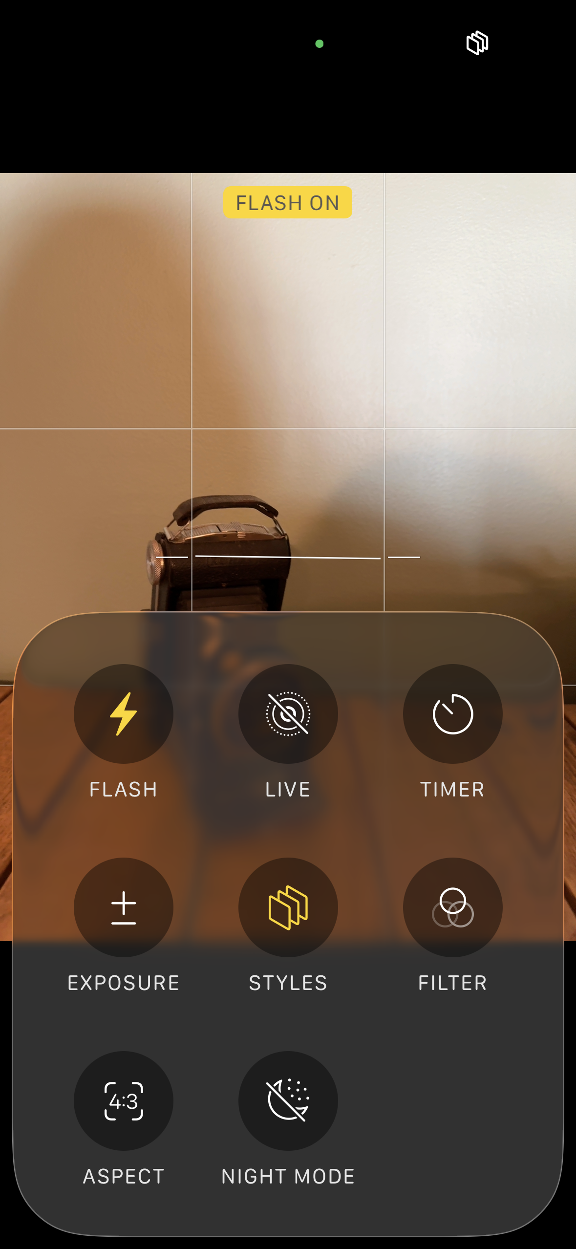 Screenshots of the process of getting a retro flash look on a smartphone