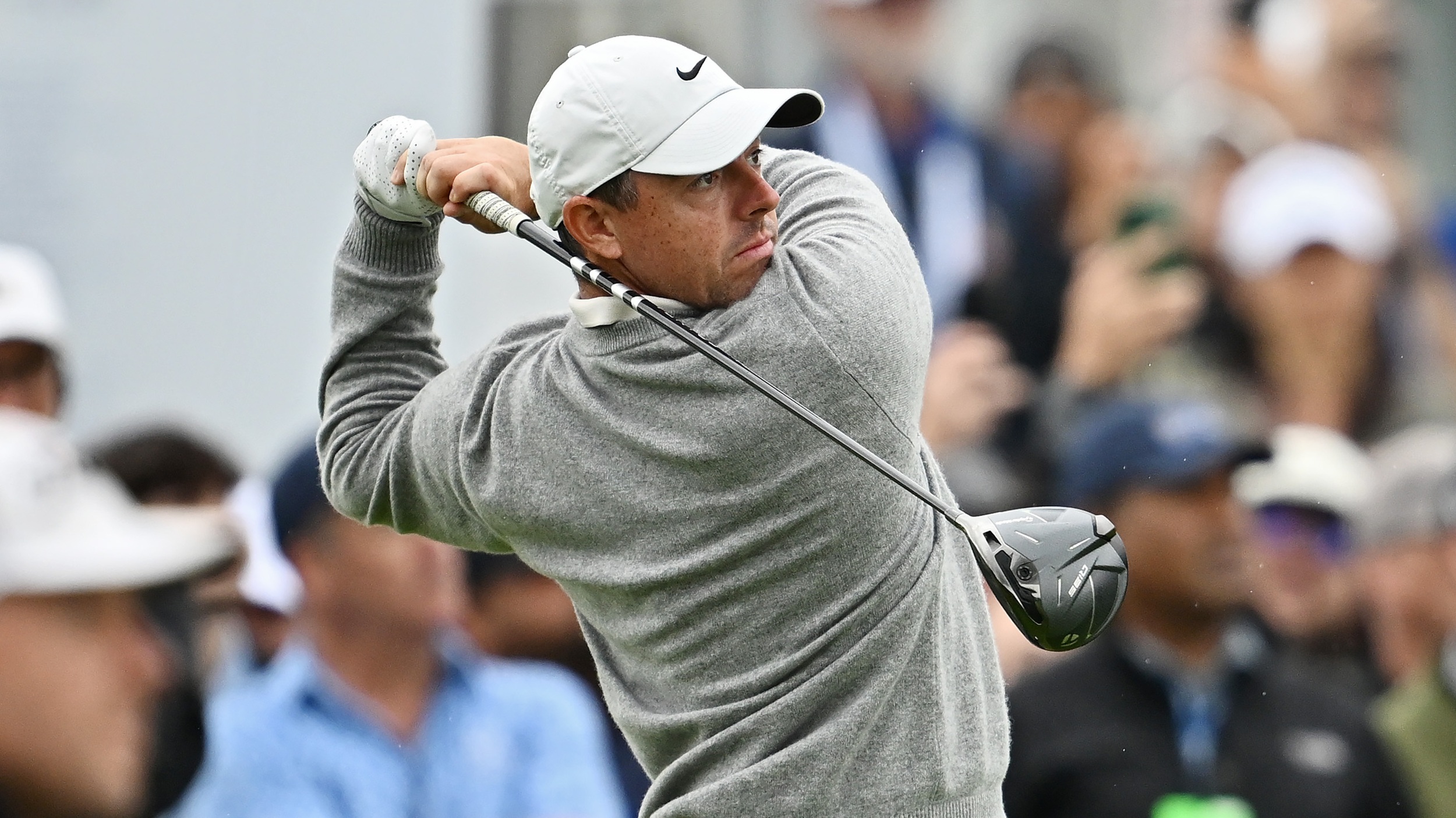 Rory McIlroy hitting driver at the RBC Canadian Open