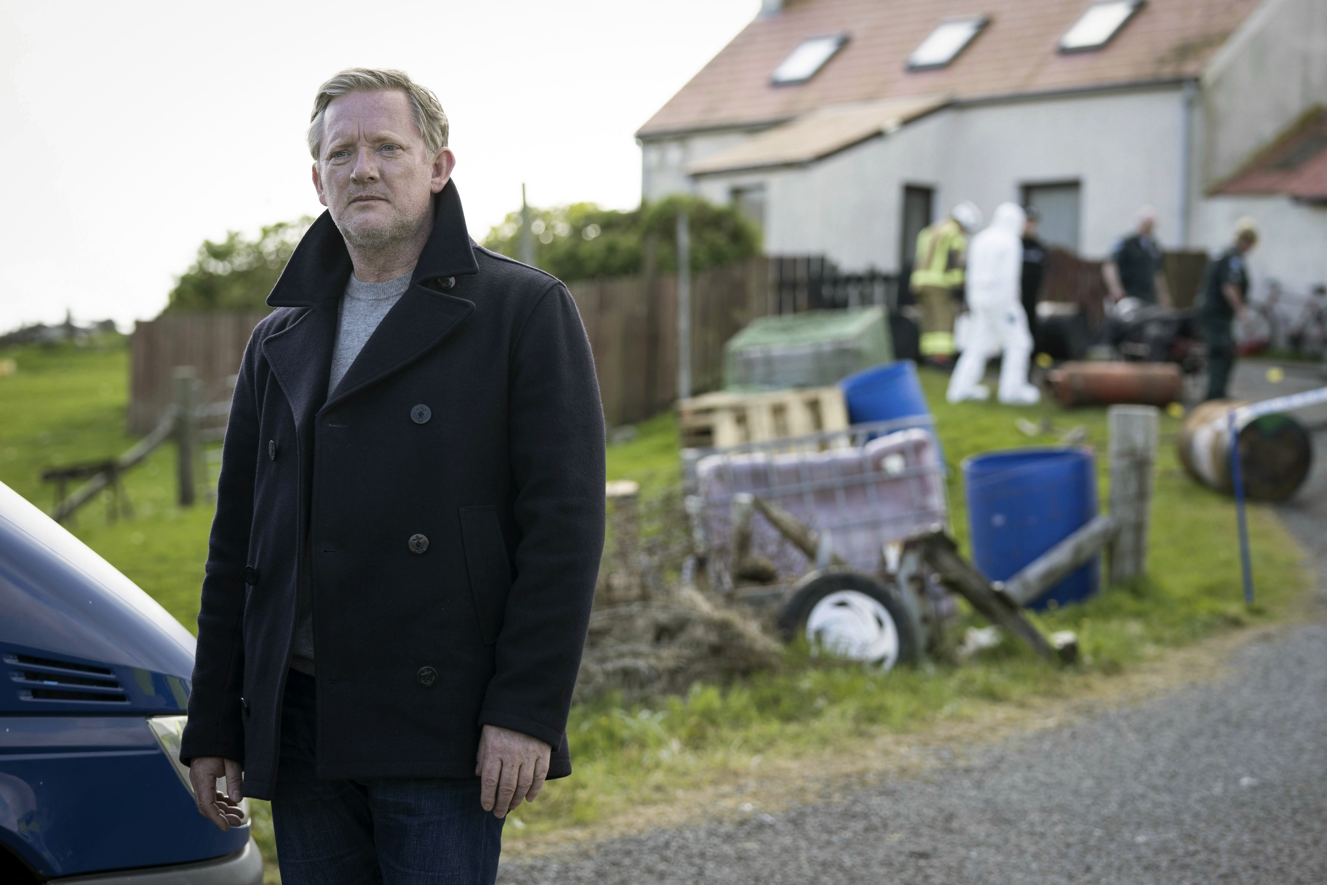 TV tonight Douglas Henshall stars.