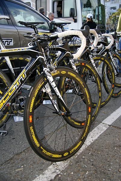 Saunier Duval-Scott preferred to run with Mavic's older Cosmic Carbone Pro wheelsets.