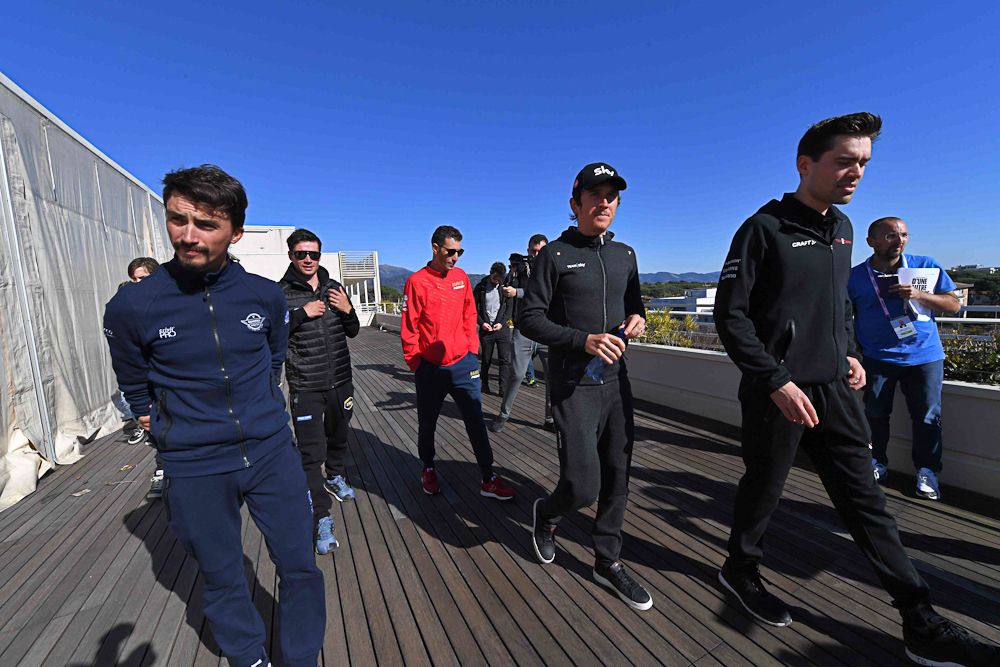 Vimcenzo Nibali, Primoz roglic, Julian Alaphilippe, Geraint Thomas and Tom Dumoulin on the boardwalk after the Tirreno-Adriatico press conference