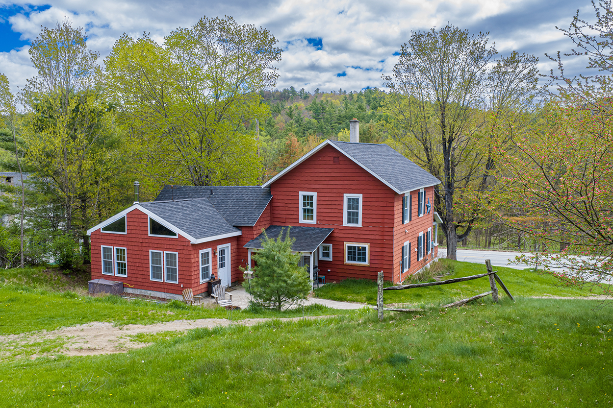 Red farmhouse in New York