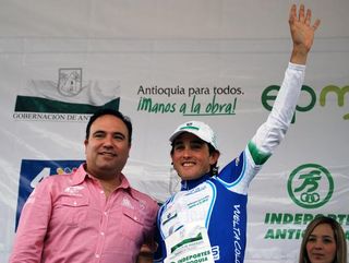 Luis Plata and Oscar Sevilla on the podium.