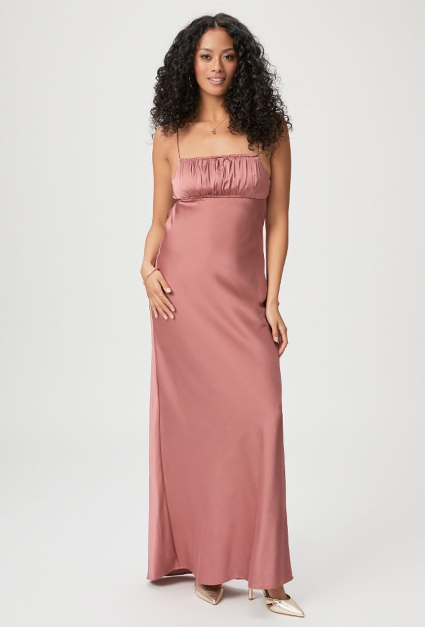 missing-image 3 أفكار لأزياء الربيع من بيج