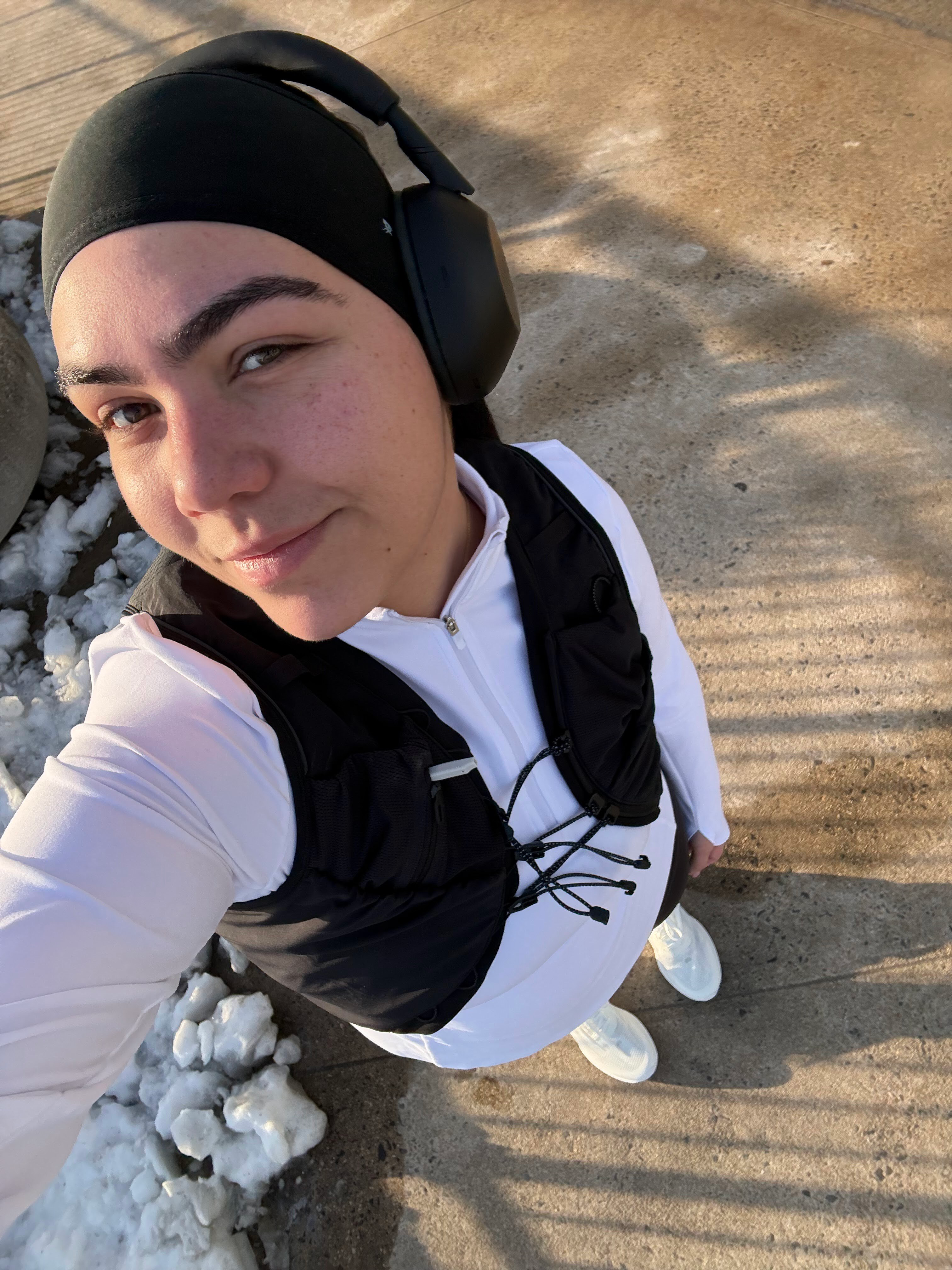 Photos of Who What Wear editor Ana Escalante training for a half marathon and wearing the best plus size activewear.