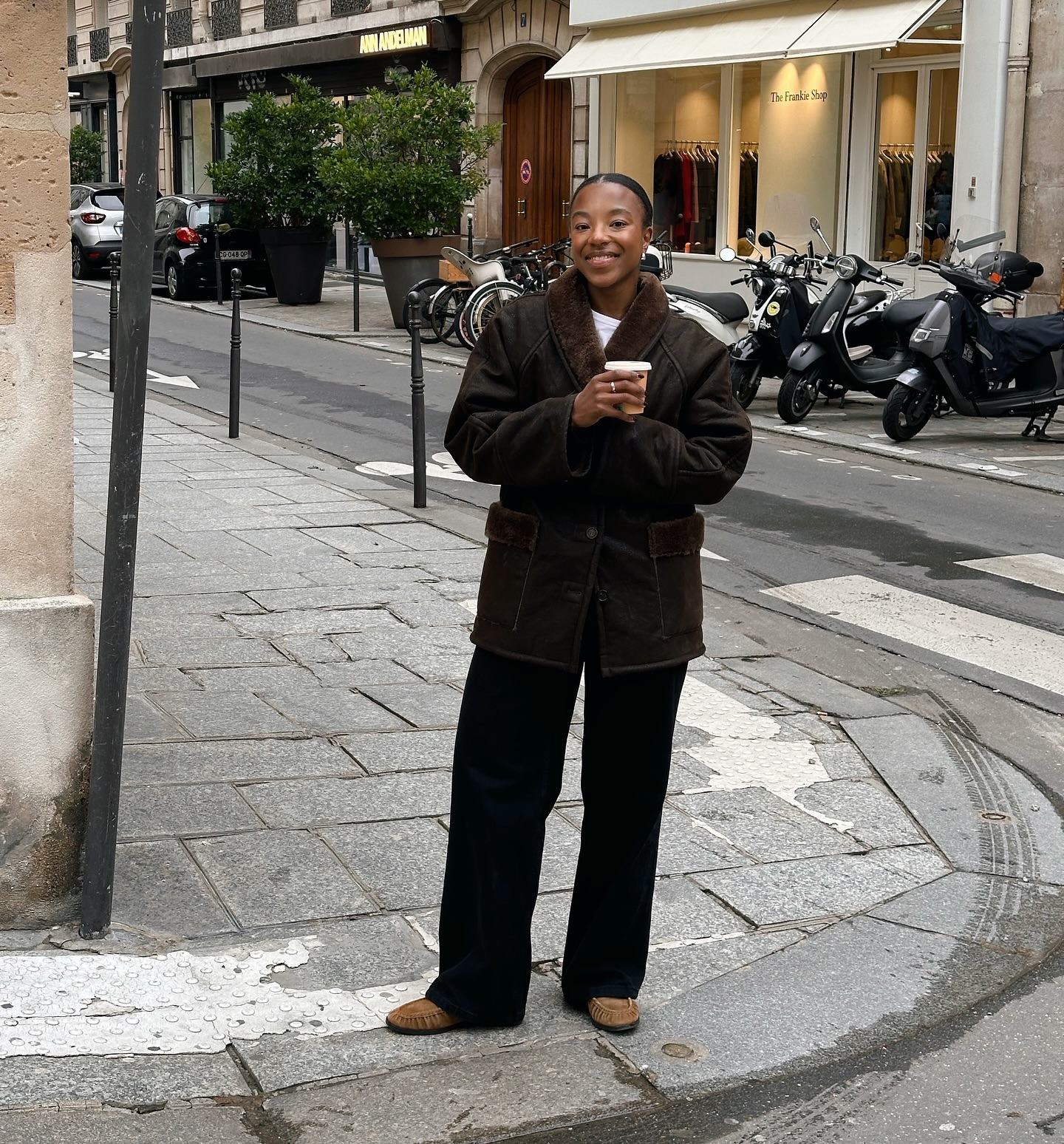 Shoe colours with black jeans