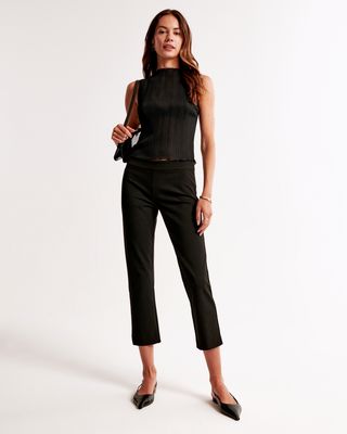 Low Rise Capri Pant