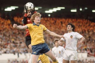 Arsenal and Valencia in action in the 1980 European Cup Winners' Cup final.