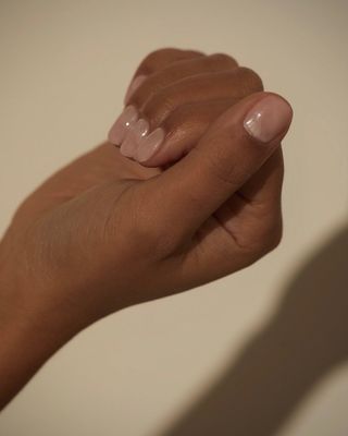 rose quartz nails