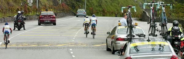 Corridor and Serpa (right) had a slight advantage over Rujano closing in on the finish.
