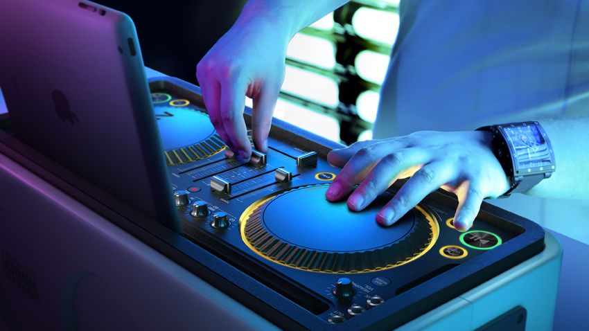 Will the M1X-DJ make it into the clubs?