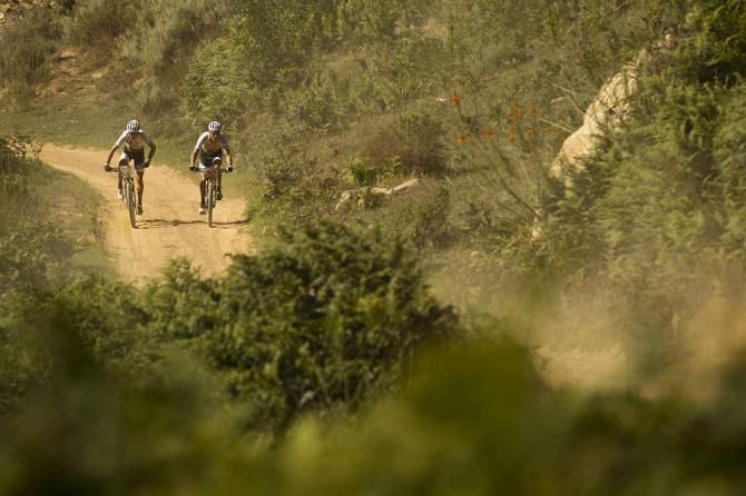 Christoph Sauser &amp; Jaroslav Kulhavy of Burry Stander-Songo 1