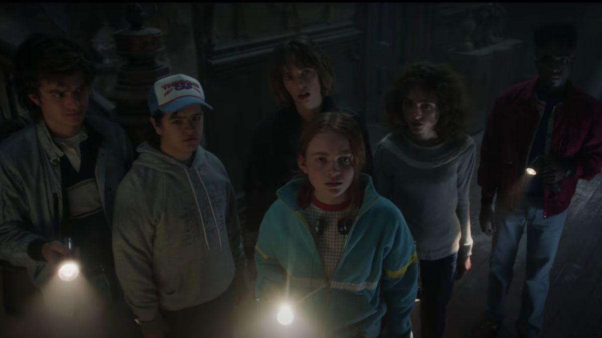 The cast of Stranger Things in Season 4 screenshot