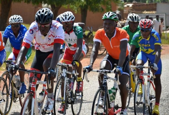 Riders in the Tour du Faso