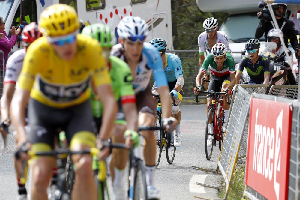 Fabio Aru loses contact withe the GC group on the Izoard during stage 18 at the Tour de France