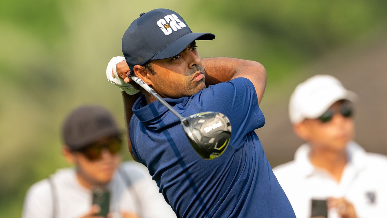 Anirban Lahiri takes a shot at the BNI Indonesian Masters