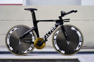 Alex Dowsett's Factor Hanzo for the Hour Record attempt