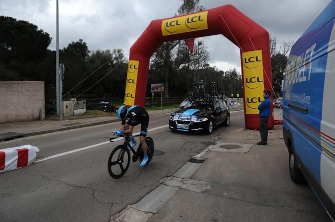 Chris Froome (Sky) on course