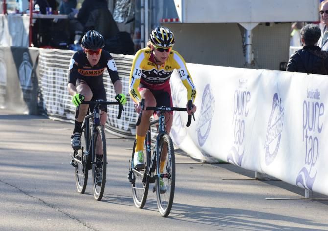 Meredith Miller (Noosa Pro Team) and Bethann Orton (Team S&amp;M) heading out onto lap two