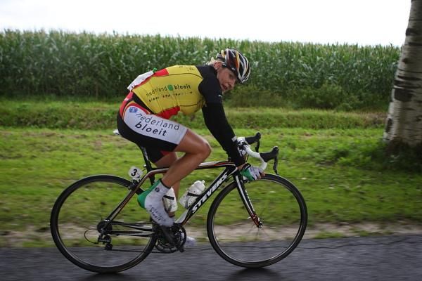 A glance over her shoulder, Liesbet De Vocht (Nederland Bloeit) perhaps wonders what her gap is now is congratulated by Kirsten Wild (Cervelo Test Team), who took thrid overall.