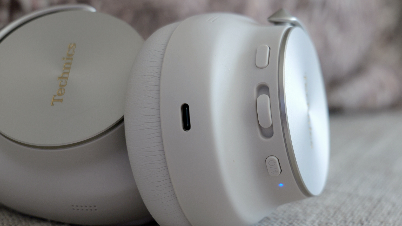 Technics EAH-A1000 review