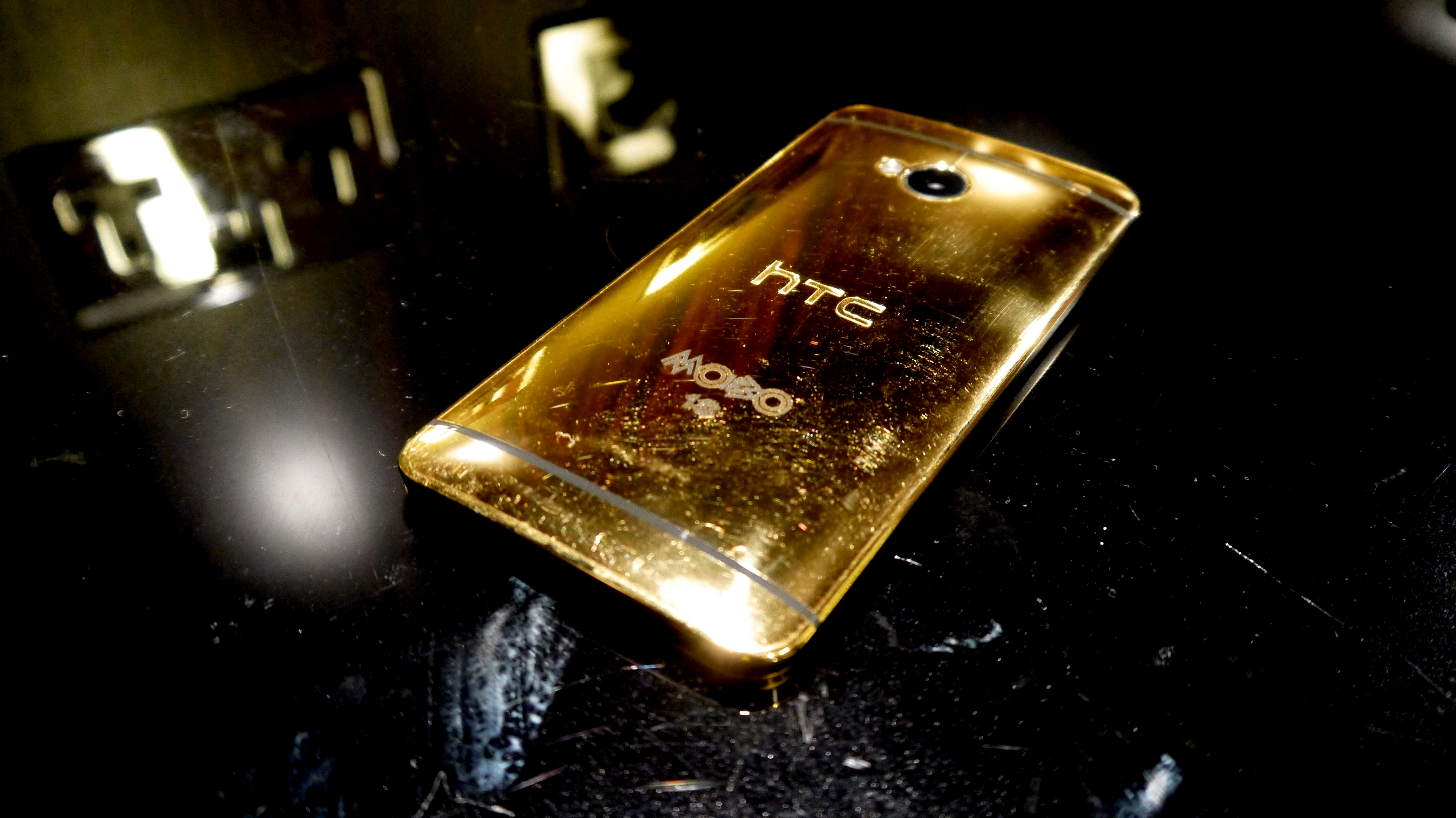 The Gold HTC One