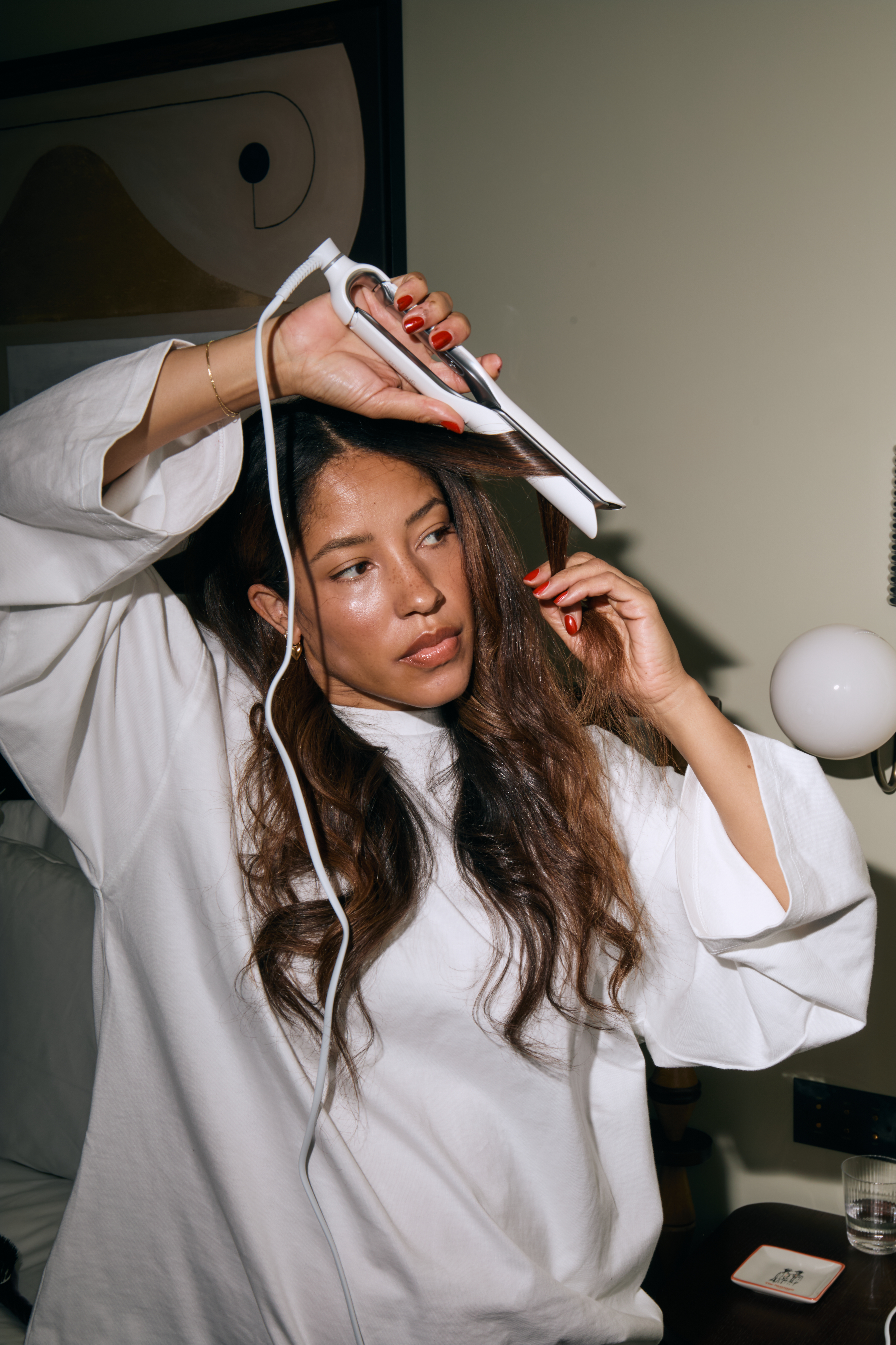 Alisha Dobson using the GHD Sculpt hair straighteners