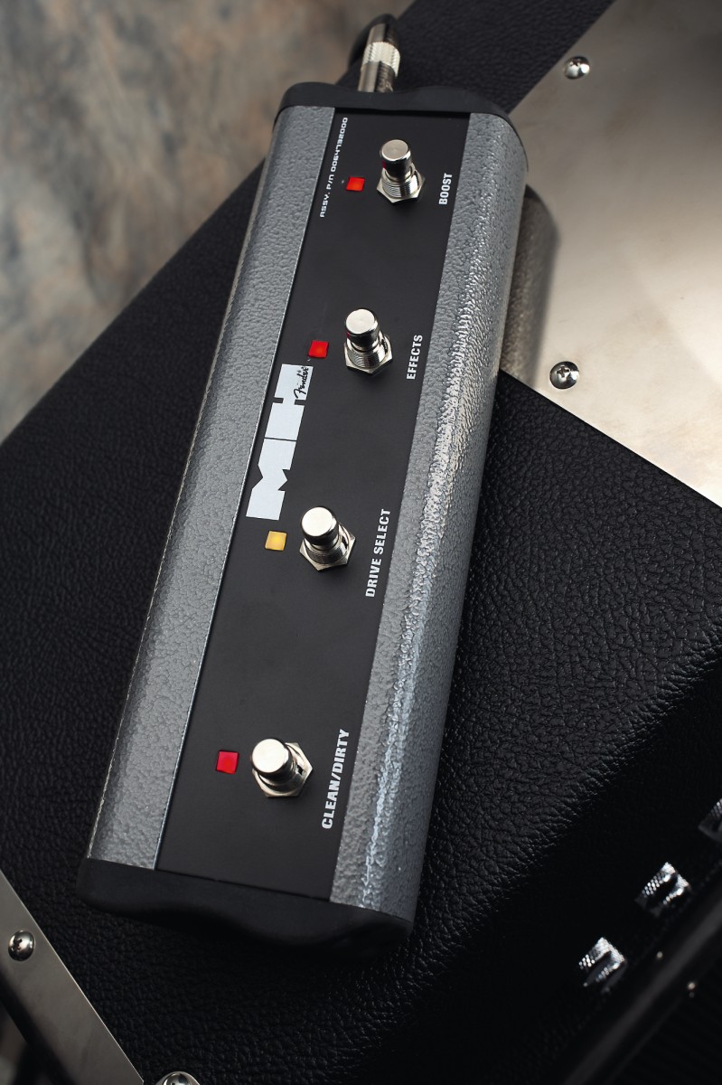 The four-way footswitch allows you to select your chosen channel