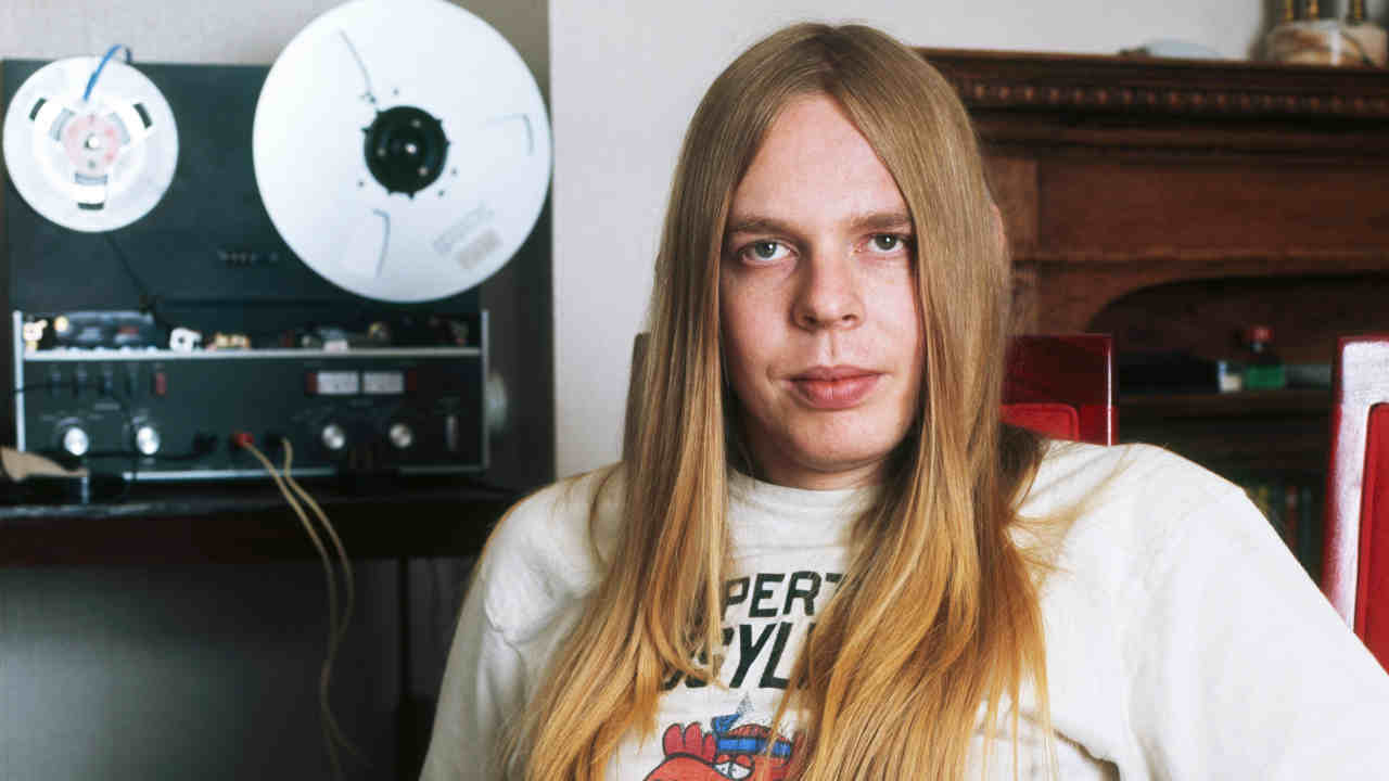 Rick Wakeman posing for a photograph in 1973