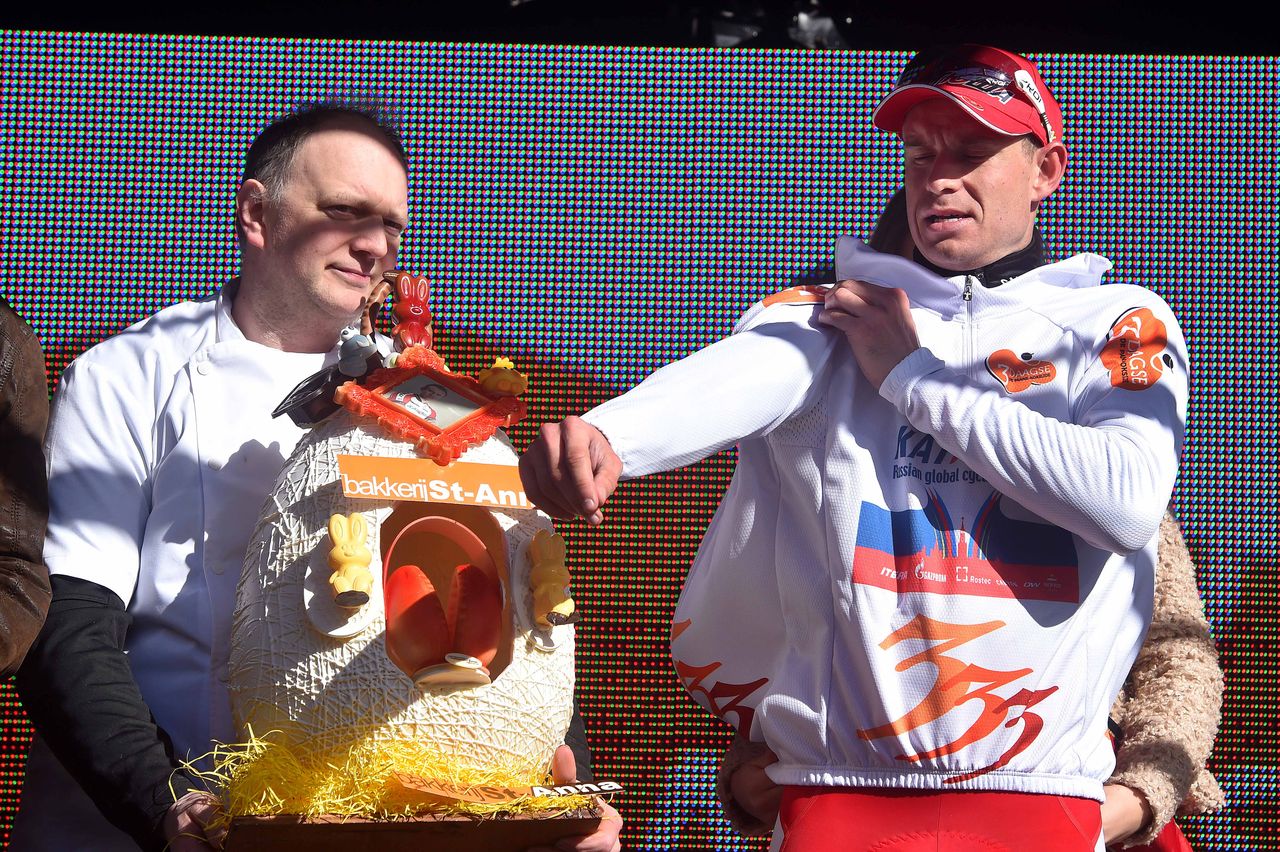 Alexander Kristoff (Katusha) pulls on the leader's jersey