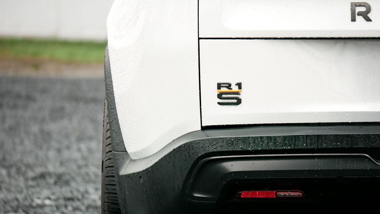 2025 Rivian R1S Tri-Motor test drive review.