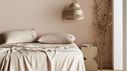 Eco-friendly brand Ettitude's Signature Sateen Sheet Set in pink bedroom