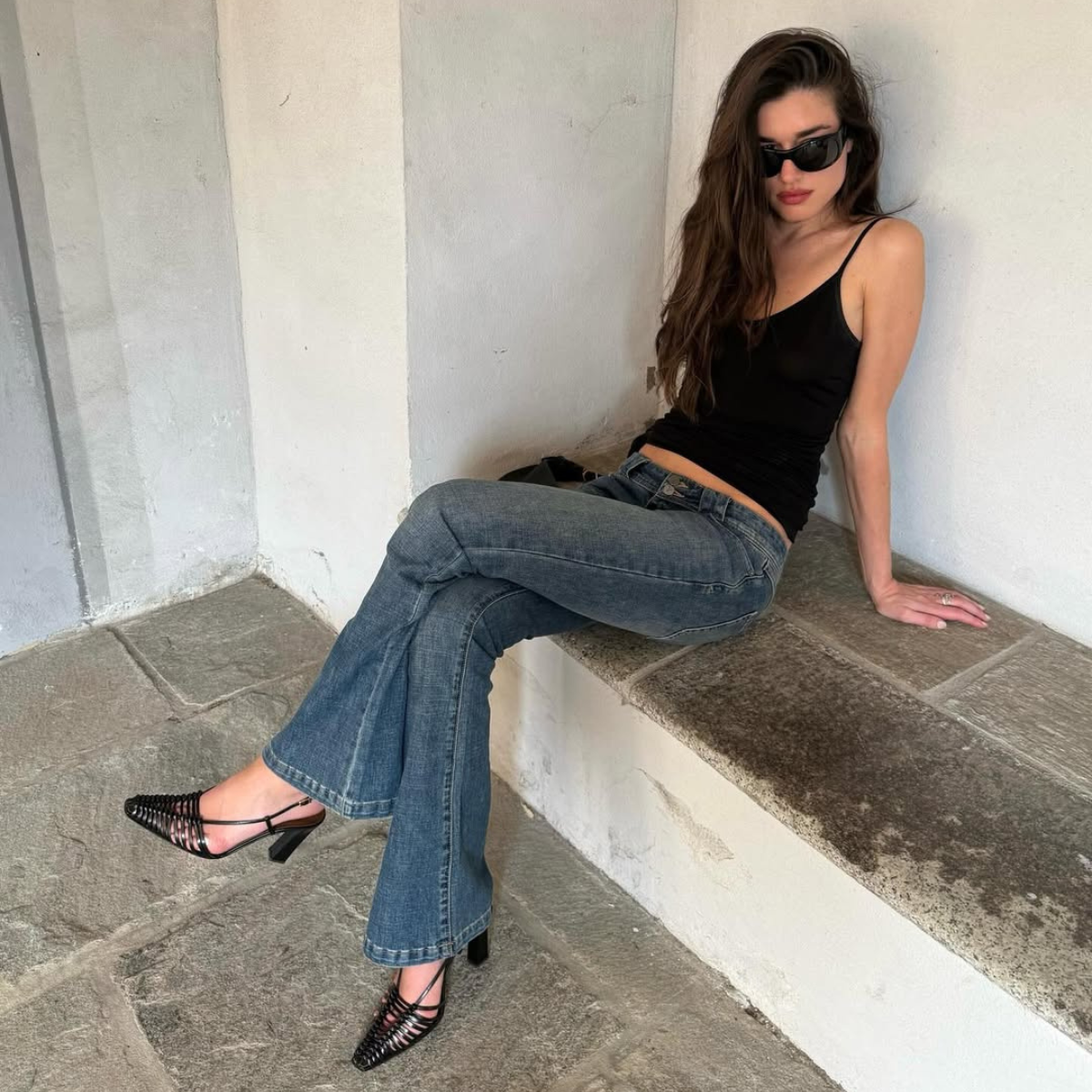  If You Need Summer Jean Outfit Inspiration, These Are the 6 Styles French Women Are Wearing on Repeat 