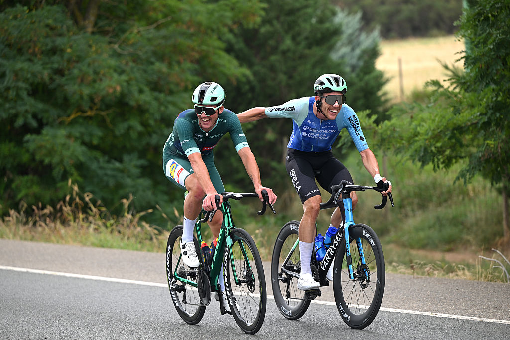 ALFARO, SPAIN - AUGUST 31: (L-R) Mads Pedersen of Denmark and Team Lidl - Trek - Green points jersey and Sander De Pestel of Belgium and Team Decathlon AG2R La Mondiale compete during the La Vuelta - 80th Tour of Spain 2025, Stage 9 a 195.5km stage from Alfaro to Estacion de Esqui de Valdezcaray 1541m / #UCIWT / on August 31, 2025 in Alfaro, Spain. (Photo by Dario Belingheri/Getty Images)